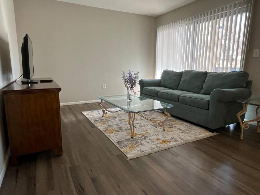 Cozy Retreat 1.8 Mi To Stadium Gainesville Bagian luar foto
